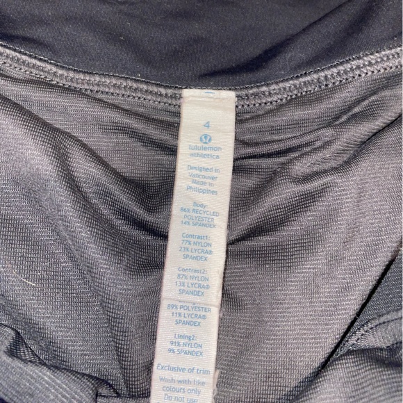 Lululemon shorts sz 4 - Picture 4 of 4